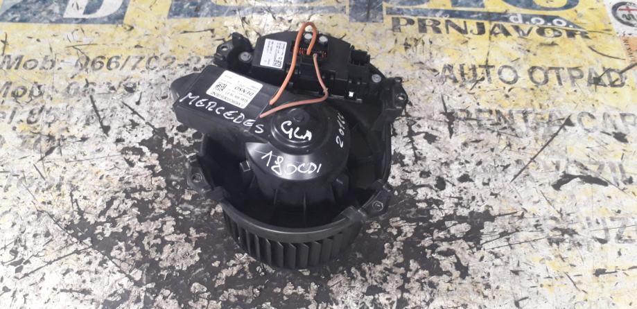 VENTILATOR GRIJANJA KABINE MERCEDES GLA / A2469061601 / A2229060303