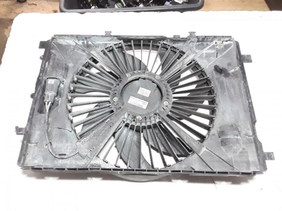 VENTILATOR HLADNJAKA A2045000493 A2049061403 MERCEDES C CLASS (W204) 2