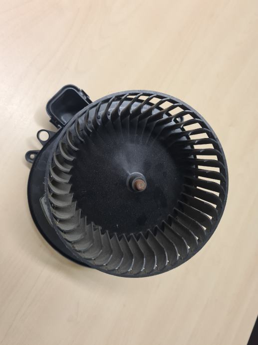 Ventilator kabine Bmw 1 F20 * Ispravan * Orginal * 2012 - 2017 god *