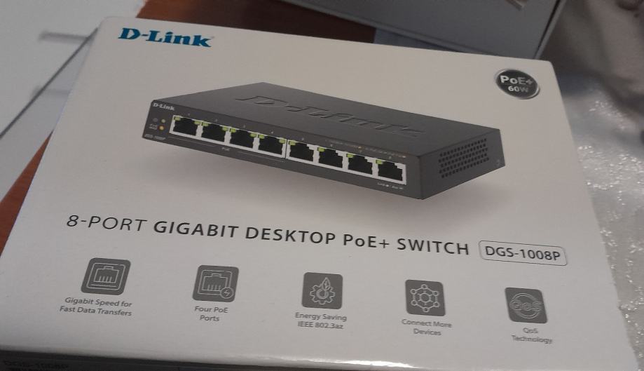 Switch D-LINK DGS-1008P/E, Gigabit Switch, 8-port, 4 POE - NOVO !!!