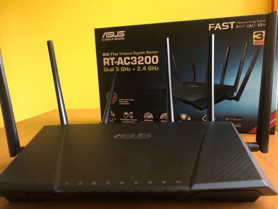 Asus RT-AC3200 wireless tri-band router
