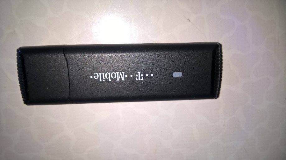 Huawei E1750 HSPA mobile broadband USB-stick prodajem