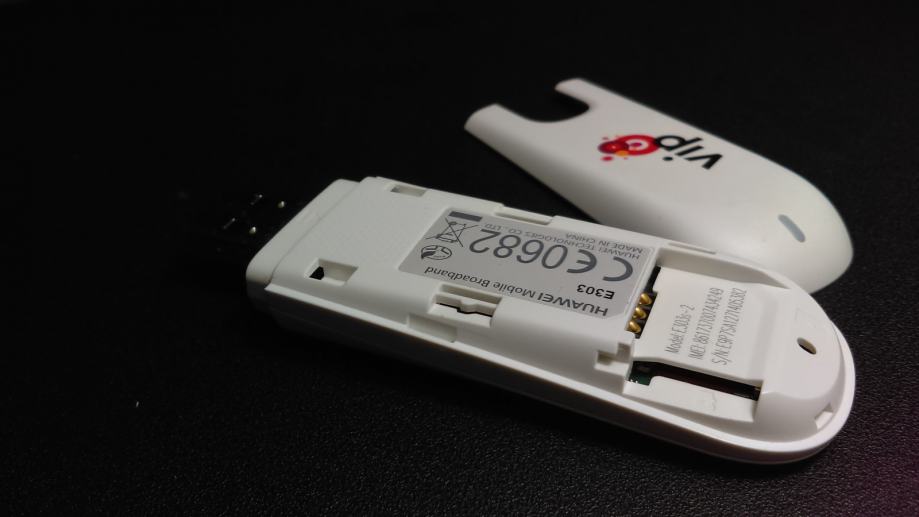 Huawei E303 dongle ili USB adapter za bežični internet