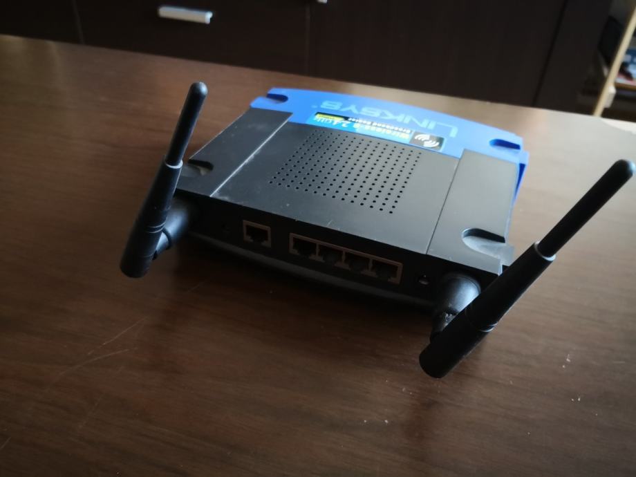 Linksys WRT54GL v1.1 Wireless Broadband Router - 2 antene