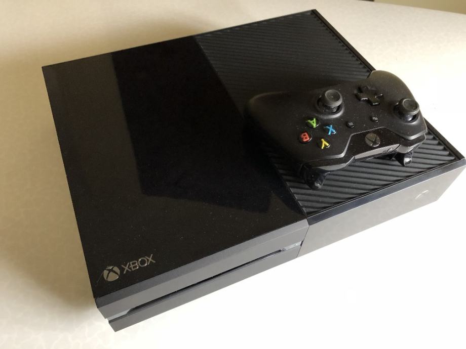 Xbox One 500GB + Kinect