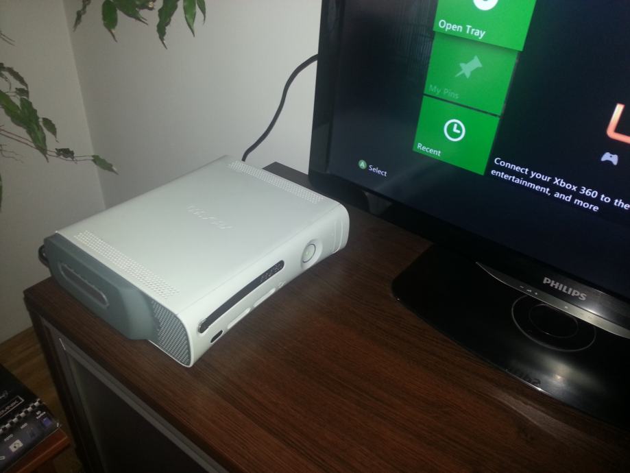 XBOX 360 PREMIUM 60 GB