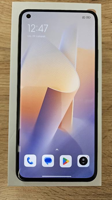 Xiaomi 11 Lite 5G NE, odličan