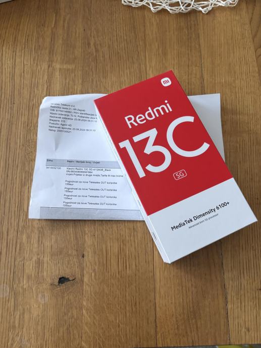 Xiaomi redmi 13c 4/128gb NOVO NEKORISTENO OSIJEK