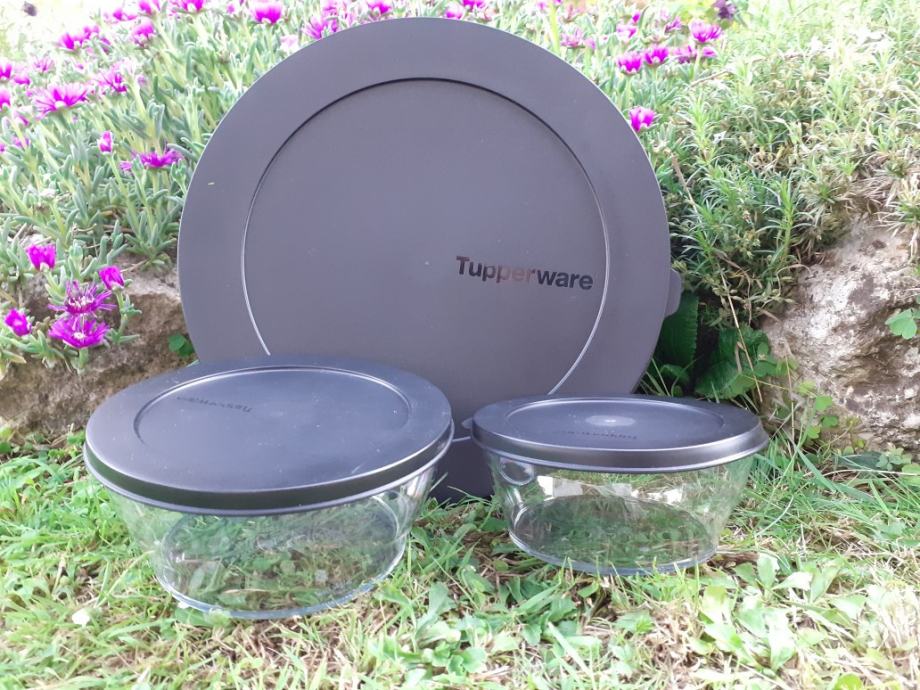 Tupperware Clear set