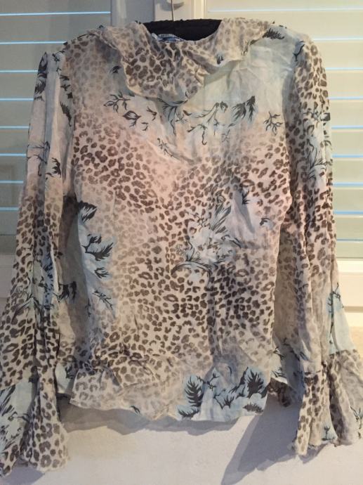 Bluza vesta žoržet viskoza  jakna animal print sa volanima