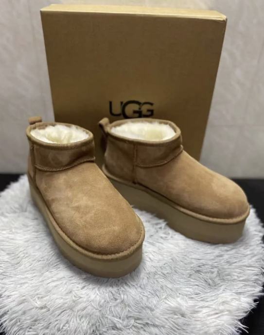 Platform Ugg boots