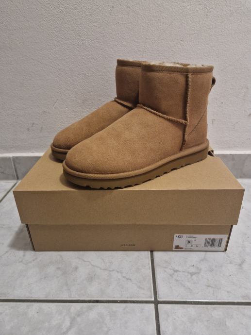 UGG W CLASSIC MINI II, broj EU 37, boja chestnut