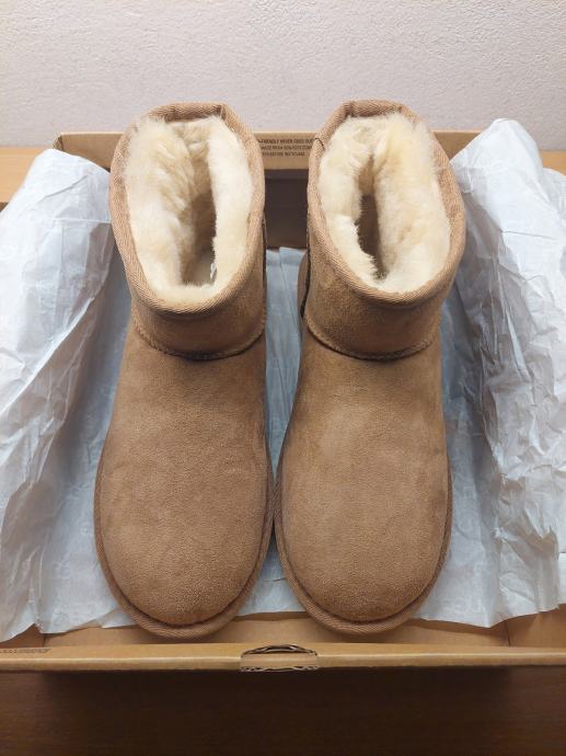 Ženske Čizme Ugg Smeđe Boje Broj 39