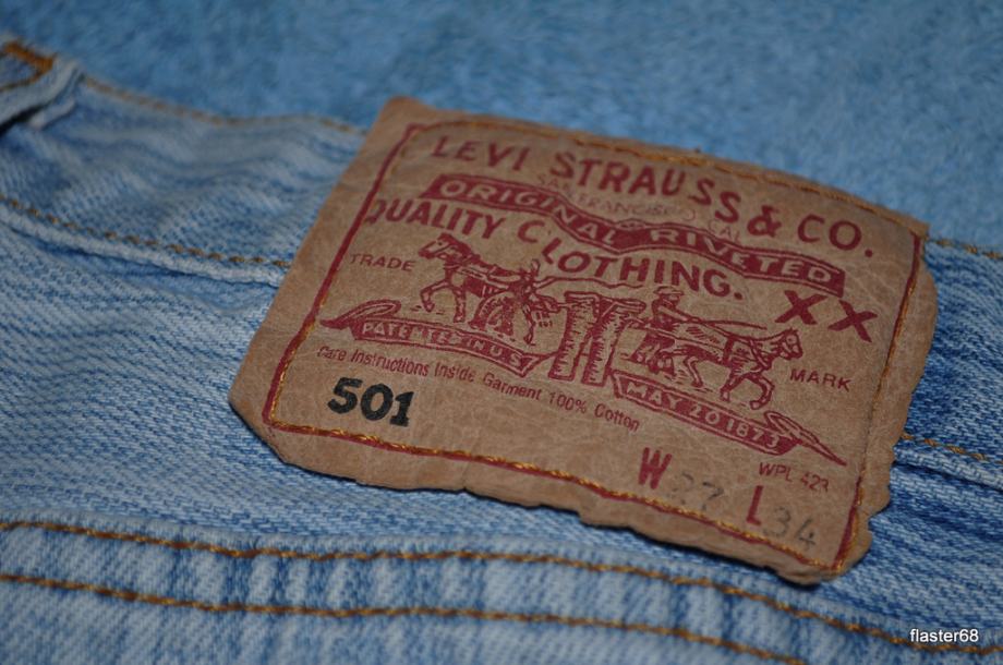 Levis 501 traperice    W 27 L 34