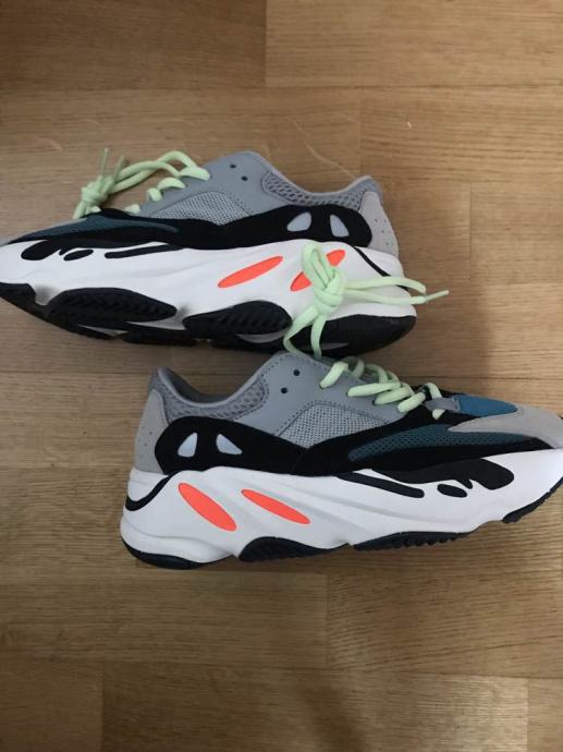 yeezy wave runner 2020