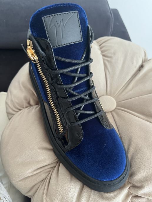 Giuseppe Zanotti tenisice 39