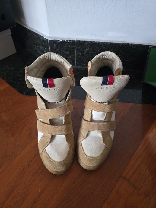 Tommy Hilfiger wedge tenisice veličina 40