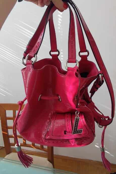 Lancel M Bucket Bag-Fuchsia