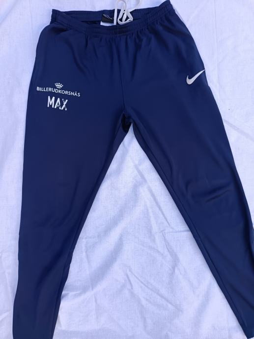 Nike Dri Fit trenirka veličina M