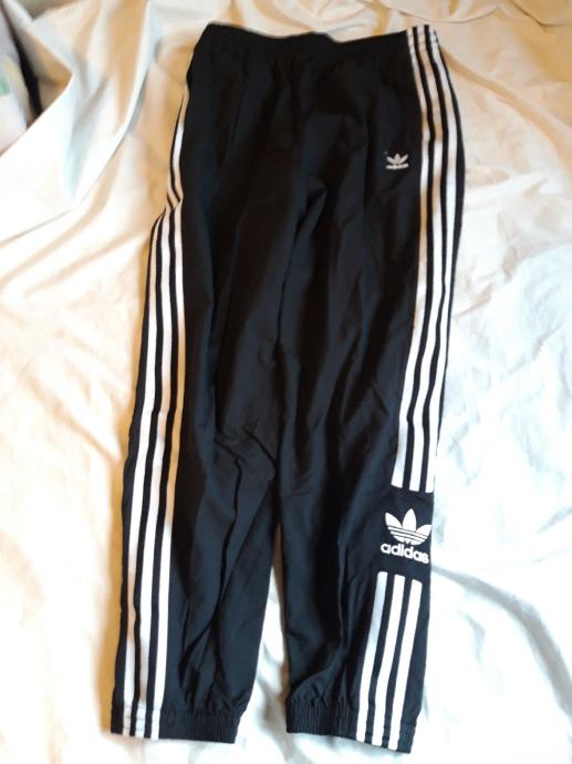 Trenirka (40) adidas retro doljnja ženska