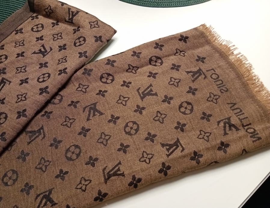 LOUIS VUITTON SMEĐI ŠAL - NOVO