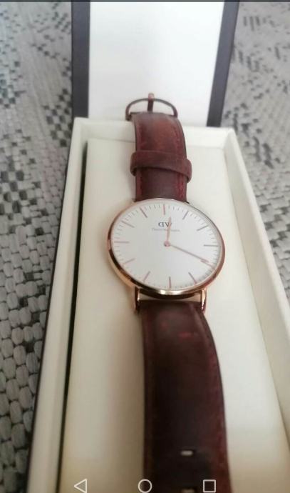 Daniel Wellington ženski ručni sat.