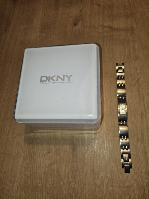 DKNY sat