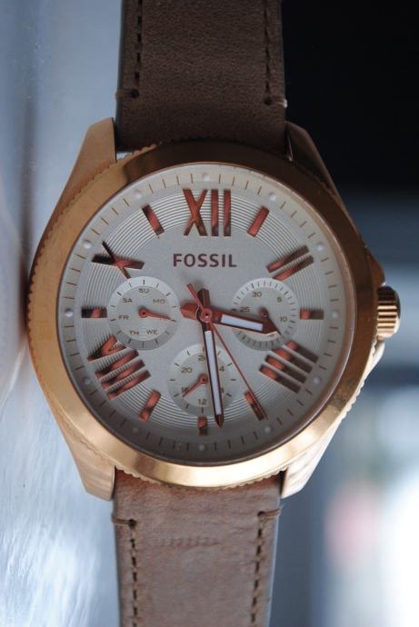 Fossil ženski sat