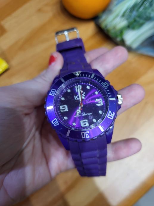 Ice watch ljubičasti