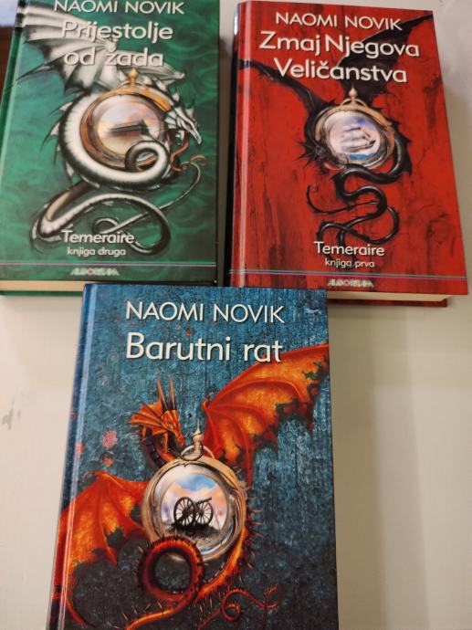 Naomi Novik lot Barutni rat,zmaj njegova veličanstva i Prijestolje od