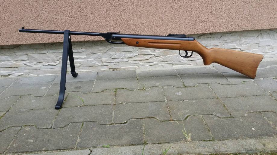 Crvena zastava M56 4.5 mm- kao nova