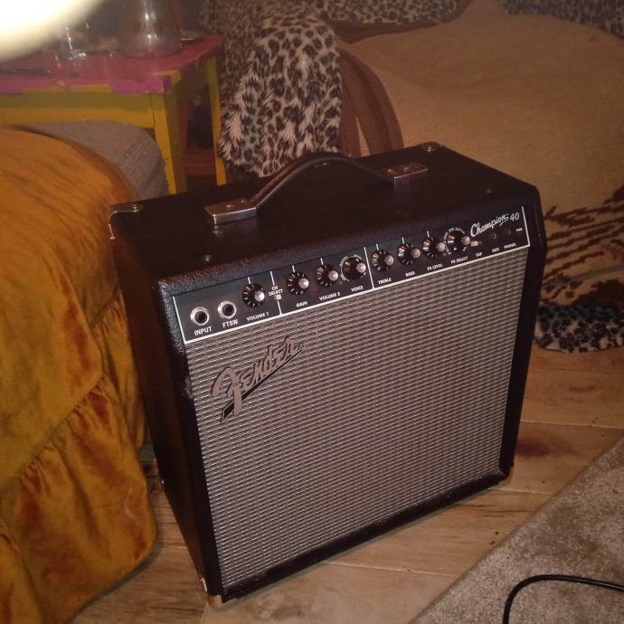 fender champion 40