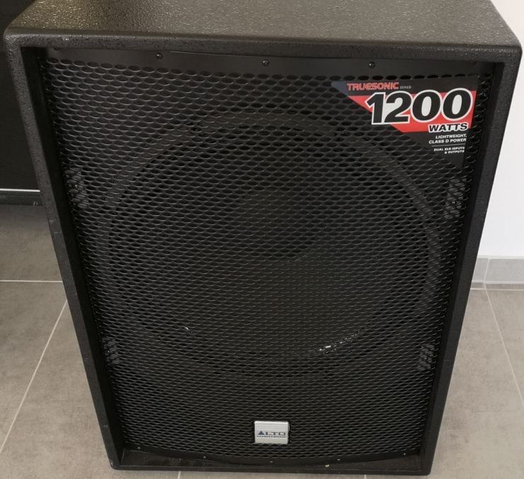 Na prodaju je TS SUB18 TRUESONIC stereo bas bin, 1200W snage