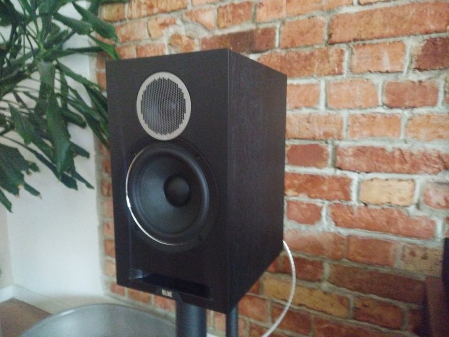 Elac debut reference 62 Black edition