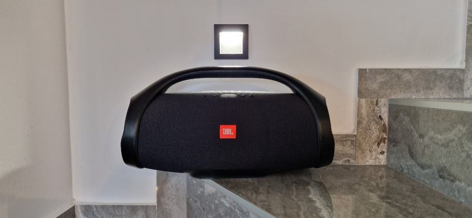 JBL Boombox original