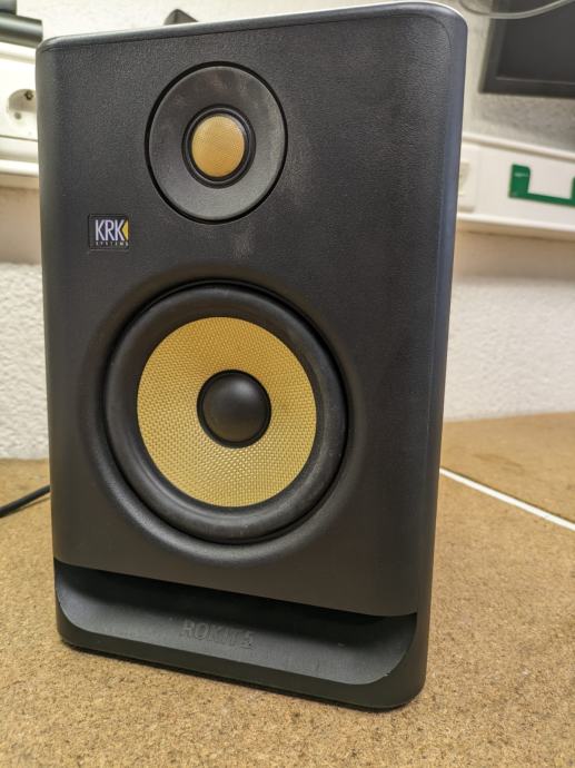 KRK Rokit RP5 G4 aktivni studijski monitor