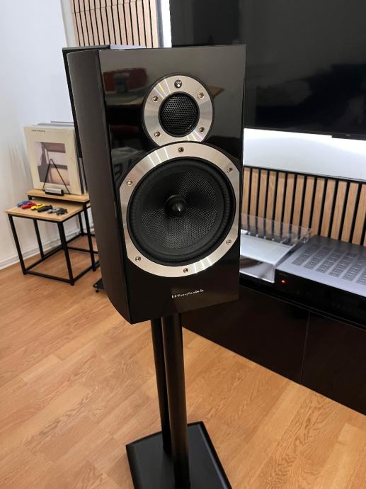 Wharfedale diamond 10.2