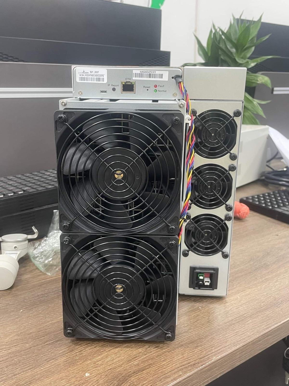 S21200TBITMAINANTMINERminer-NOVO